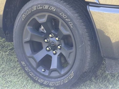 Used 2026 RAM 1500 Big Horn AWD/4WD image 17