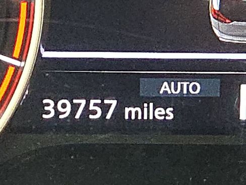 Used 2025 Nissan Rogue SV AWD/4WD image 18