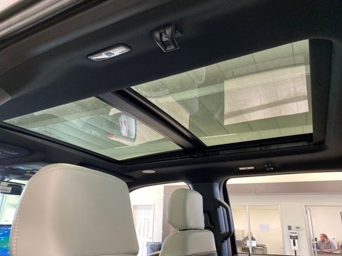 New 2023 Ford F150 Lightning Platinum image 16