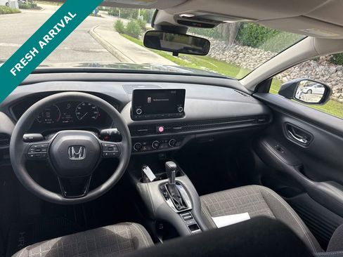 Used 2023 Honda HR-V LX image 14