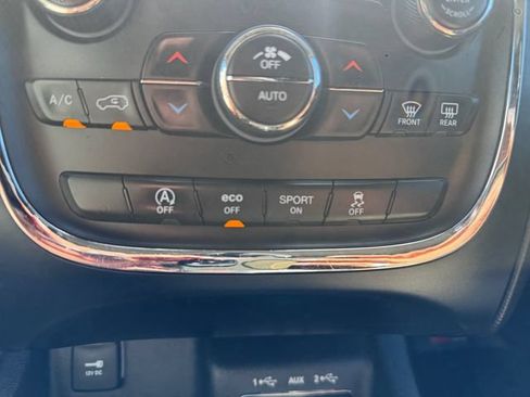 Used 2018 Dodge Durango SXT w/ 3rd Row Seating Group AWD/4WD image 20