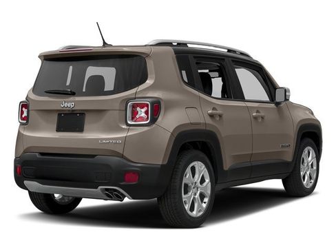 Used 2016 Jeep Renegade Limited image 2