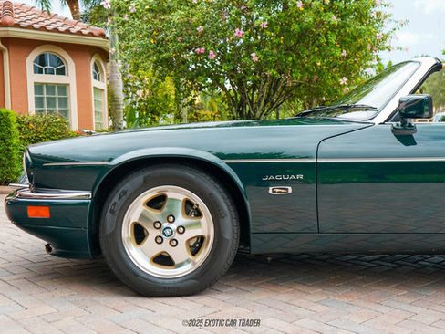 Used 1994 Jaguar XJS V12 Convertible image 4