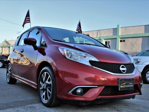 Used 2015 Nissan Versa Note SR w/ SR Tech Package image 1