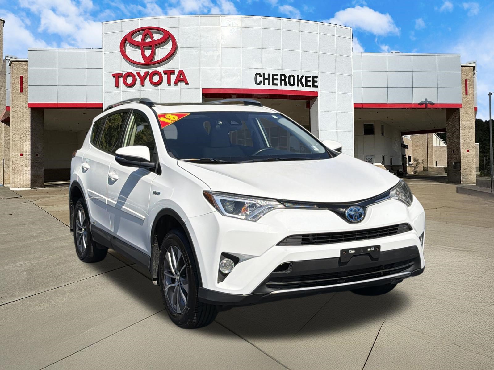 Used 2018 Toyota RAV4 XLE w/ Protection Package AWD/4WD image 3
