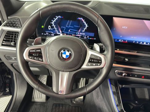 Used 2026 BMW X5 xDrive40i w/ M Sport Package AWD/4WD image 12