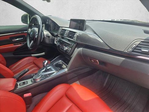 Used 2015 BMW M4 Convertible RWD image 19