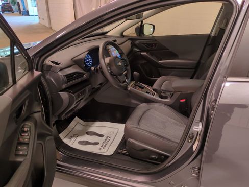 Used 2024 Subaru Crosstrek 2.0i Premium image 16