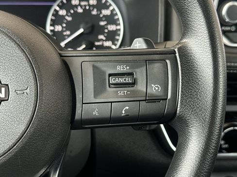 Used 2024 Nissan Rogue S FWD image 24