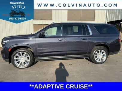 Used 2022 Chevrolet Suburban High Country w/ Premium Package 2