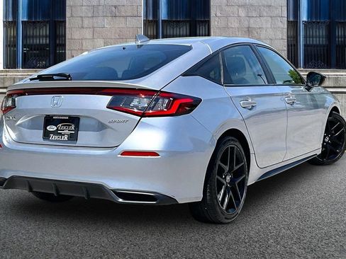 Used 2024 Honda Civic Sport image 11