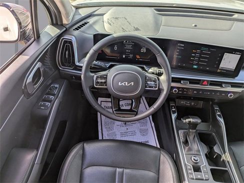 Used 2024 Kia Sorento S image 17