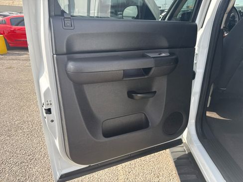 Used 2009 Chevrolet Silverado 1500 LS image 15