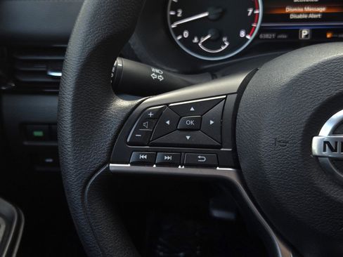 Used 2023 Nissan Sentra SV image 20