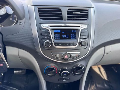 Used 2015 Hyundai Accent GLS image 24