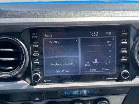 Used 2021 Toyota Tacoma SR5 w/ Technology Package AWD/4WD image 17