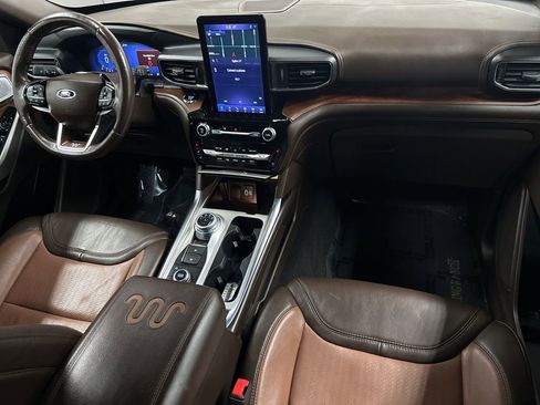 Used 2023 Ford Explorer King Ranch w/ Technology Package AWD/4WD image 12