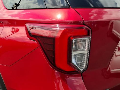 Used 2021 Ford Explorer ST w/ Equipment Group 401A image 9