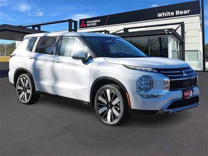 New 2025 Mitsubishi Outlander SE