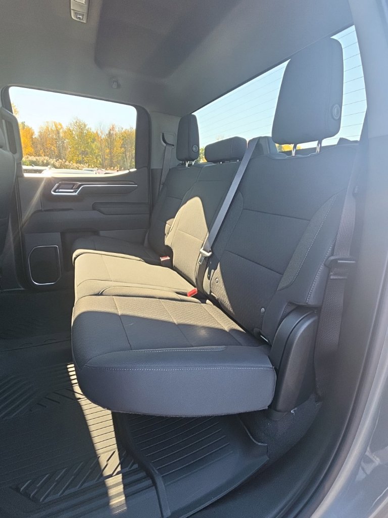 New 2026 Chevrolet Silverado 1500 RST w/ Z71 Off-Road Package AWD/4WD image 10
