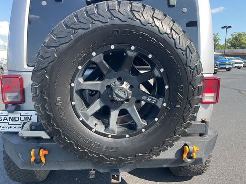 Used 2014 Jeep Wrangler Unlimited Sahara w/ Max Tow Package image 43