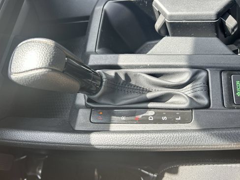 Certified 2023 Honda Accord EX image 22