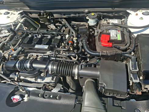 Used 2018 Honda Accord Sport image 27