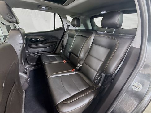 Used 2021 GMC Terrain SLT w/ Elevation Edition image 22