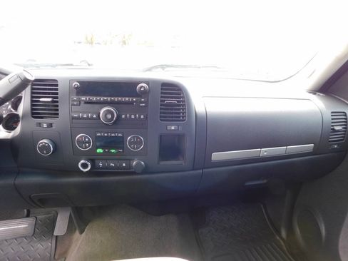 Used 2009 GMC Sierra 1500 SLE w/ Power Pack Plus AWD/4WD image 7