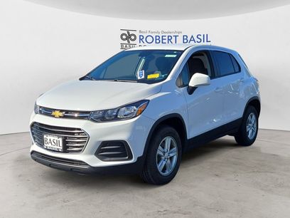 Used 2022 Chevrolet Trax LS w/ Tint and Cruise Package