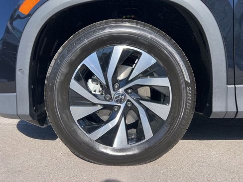 New 2026 Volkswagen Tiguan S image 7