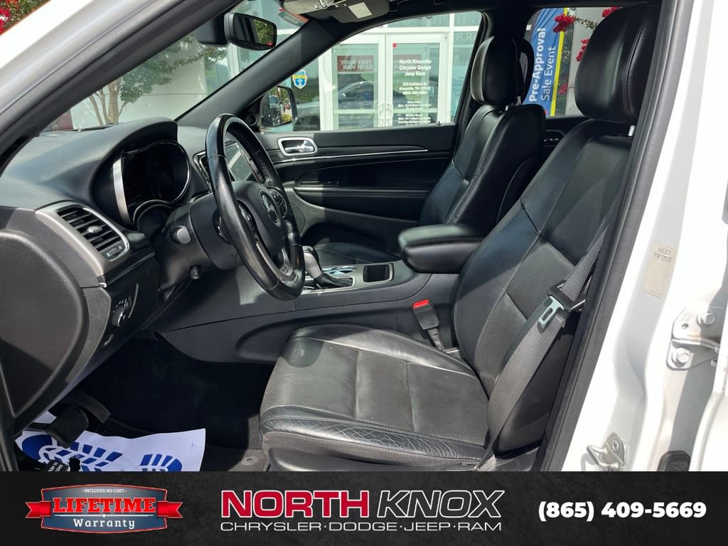 Used 2021 Jeep Grand Cherokee Limited w/ Luxury Group II RWD image 3