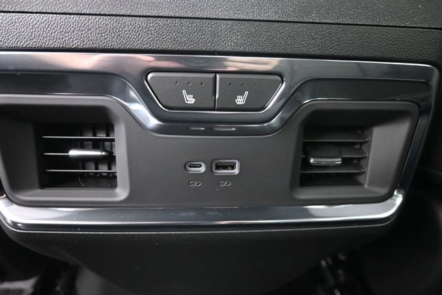 Used 2026 Chevrolet Silverado 2500 High Country w/ Technology Package AWD/4WD image 21