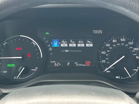 Used 2025 Toyota Sienna LE FWD image 30