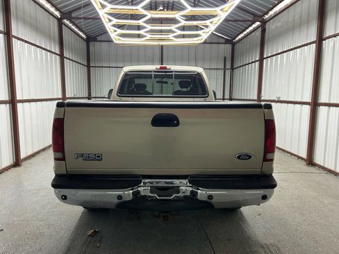 Used 2003 Ford F250 Lariat AWD/4WD image 5