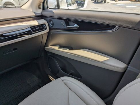 Certified 2023 Lincoln Nautilus Reserve w/ Equipment Group 201A image 19