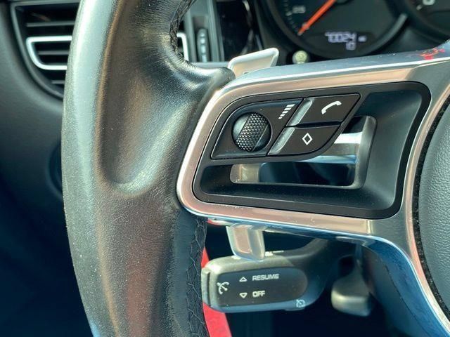 Used 2019 Porsche Macan AWD/4WD image 28