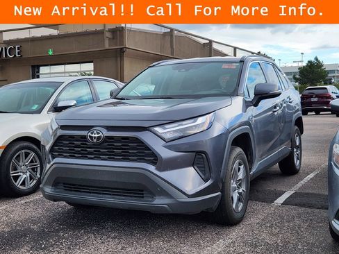 Used 2025 Toyota RAV4 XLE w/ Weather Package AWD/4WD image 4