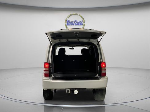 Used 2011 Jeep Liberty Sport AWD/4WD image 5
