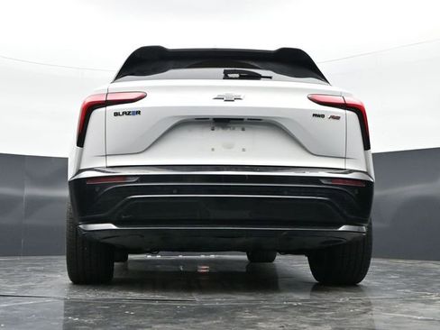 Used 2024 Chevrolet Blazer EV RS AWD/4WD image 39