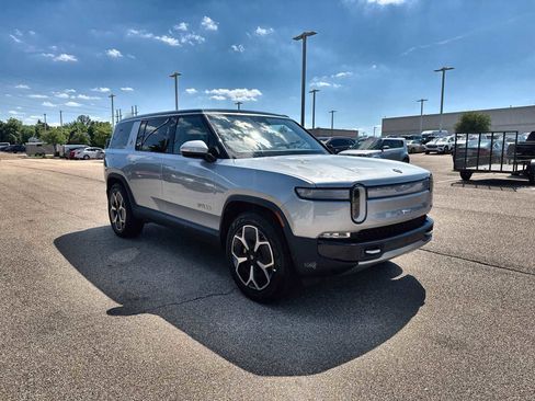 Used 2023 Rivian R1S Launch Edition AWD/4WD image 11