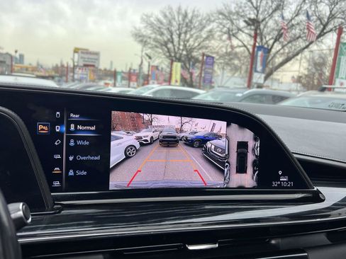 Used 2022 Cadillac Escalade ESV Sport image 30