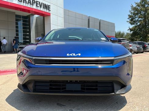 Used 2025 Kia K4 FWD image 3