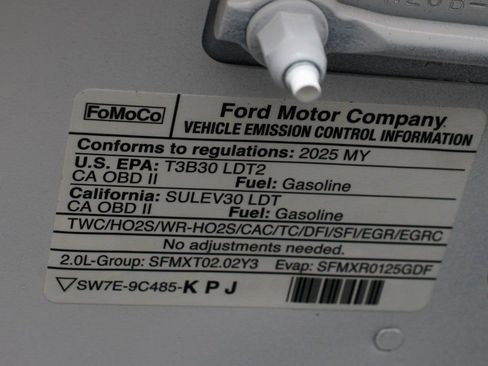 Used 2025 Ford Maverick XLT w/ Equipment Group 302A AWD/4WD image 16