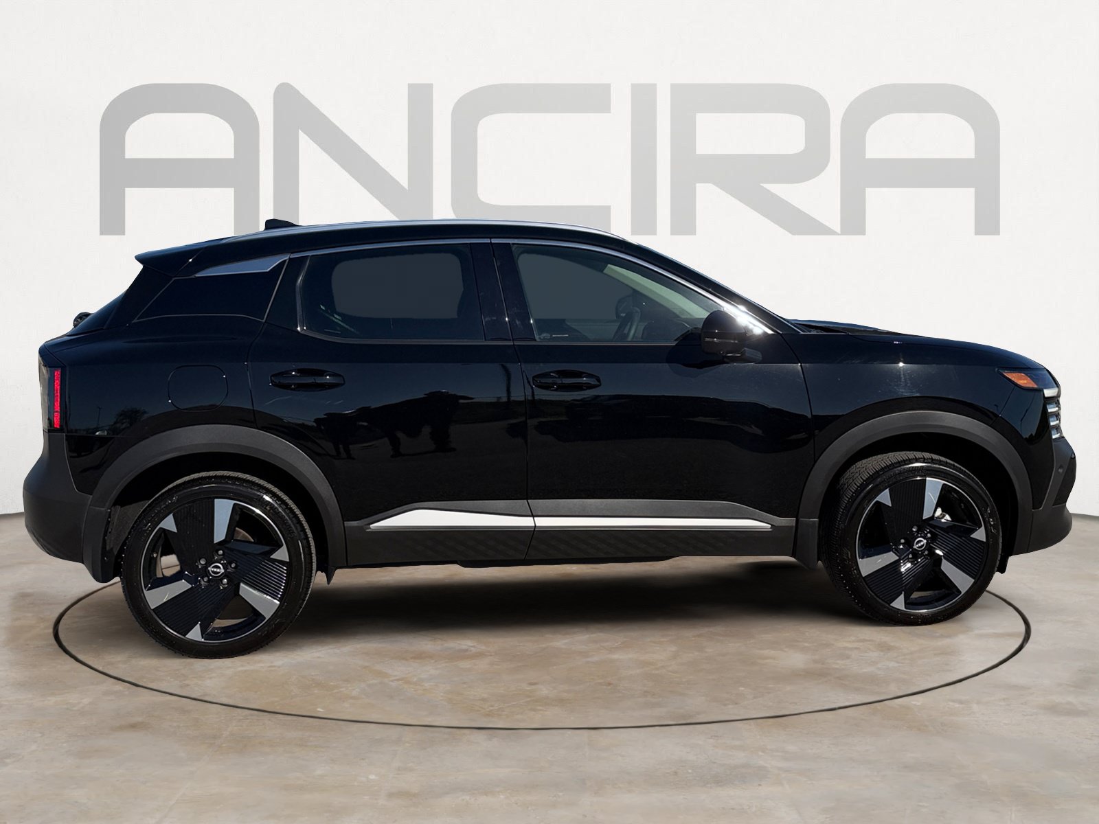 Used 2026 Nissan Kicks SR FWD image 12
