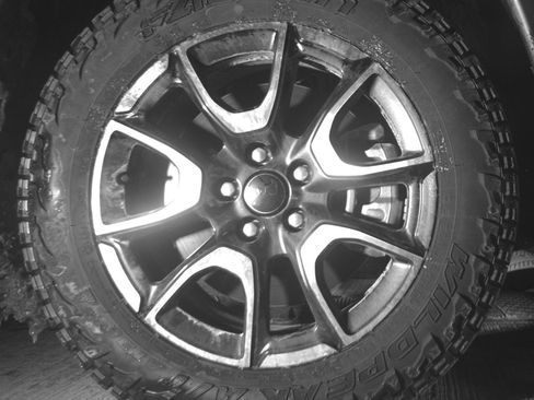 Used 2025 Jeep Compass Trailhawk AWD/4WD image 13