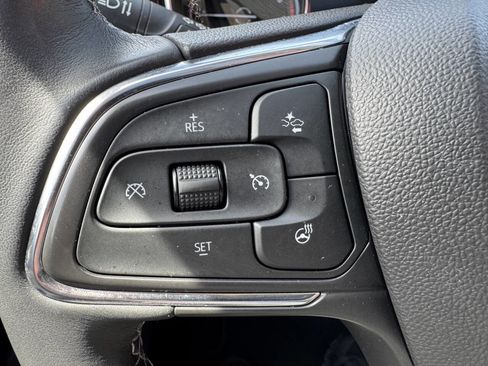 Used 2022 Buick Encore GX Essence w/ Advanced Technology Package AWD/4WD image 17
