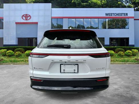 New 2026 Toyota Crown Signia AWD/4WD image 5
