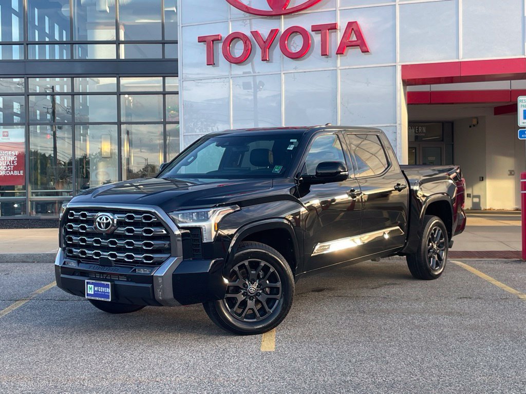 Used 2025 Toyota Tundra Platinum AWD/4WD image 1