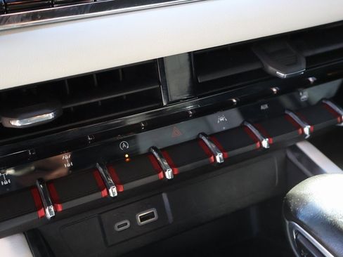 Certified 2023 GMC Canyon AT4X w/ Edition 1 image 38